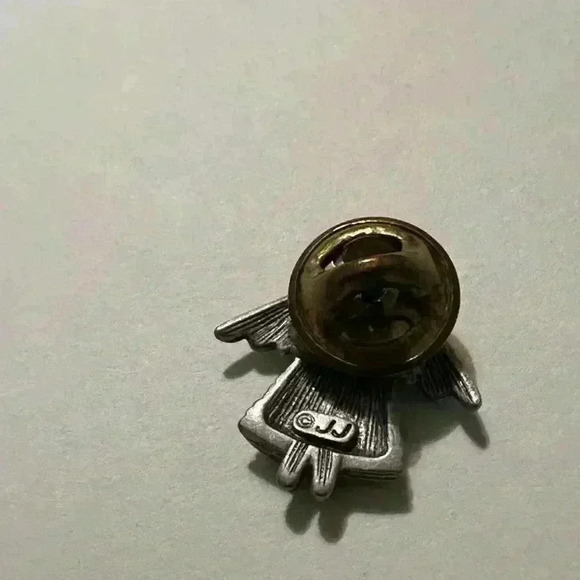 JJ Pewter Angel Red Heart Pin. Small. - Picture 3 of 4